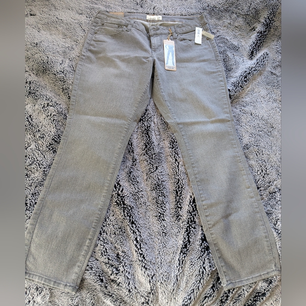 Lowrise skinny jeans, grey, women's size 14. Old Navy.